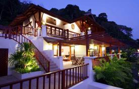 Villa – Patong, Kathu District, Phuket,  Tayland. $1,550,000