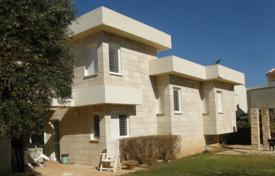 Yazlık ev – Netanya, Center District, İsrail. $2,535,000