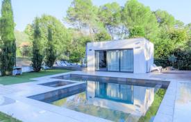Villa – Mougins, Cote d'Azur (Fransız Rivierası), Fransa. 2,740,000 €