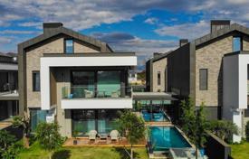 Villa – Döşemealtı, Antalya, Türkiye. $1,469,000