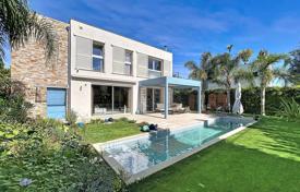 6 odalılar villa Cap d'Antibes'da, Fransa. 1,890,000 €