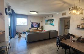 5 odalılar daire 130 m² Holon'da, İsrail. $1,121,000
