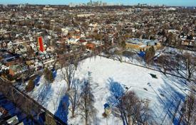 9 odalılar konak Old Toronto'da, Kanada. C$1,617,000