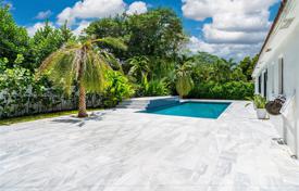 4 odalılar şehir içinde müstakil ev 190 m² Miami'de, Amerika Birleşik Devletleri. $1,850,000
