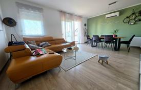 3 odalılar daire 95 m² Rijeka'da, Hırvatistan. 325,000 €