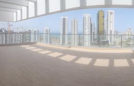 6 odalılar çatı dairesi 200 m² Bat Yam'da, İsrail. $4,261,000