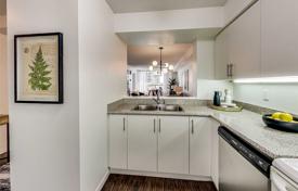 2 odalılar daire North York'da, Kanada. C$827,000