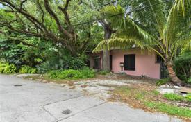 Yazlık ev – Miami, Florida, Amerika Birleşik Devletleri. 1,484,000 €