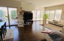 Şehir içinde müstakil ev 332 m² Domzale'de, Slovenya. 689,000 €