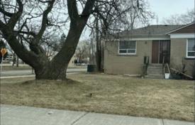 6 odalılar şehir içinde müstakil ev North York'da, Kanada. C$2,222,000