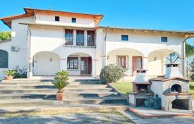 10 odalılar villa Pietrasanta'da, İtalya. 2,400,000 €