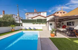 2 odalılar şehir içinde müstakil ev 140 m² Rovinj'de, Hırvatistan. 1,545,000 €