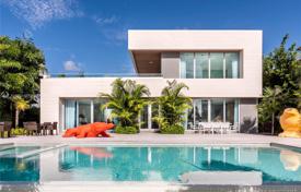Villa – Pine Tree Drive, Miami sahili, Florida,  Amerika Birleşik Devletleri. $9,450,000