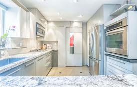 9 odalılar şehir içinde müstakil ev Scarborough'da, Kanada. C$1,341,000