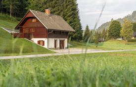 Şehir içinde müstakil ev 131 m² Radovljica'da, Slovenya. 697,000 €