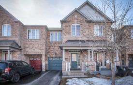 3 odalılar konak Scarborough'da, Kanada. C$1,340,000