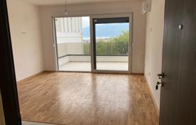 2 odalılar daire 42 m² Tivat (city)'da, Karadağ. 151,000 €