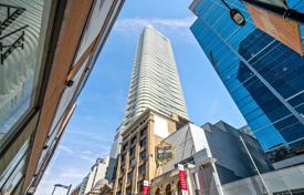 1 odalılar daire Yonge Street'da, Kanada. C$750,000