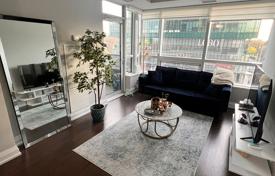 6 odalılar daire North York'da, Kanada. C$1,111,000