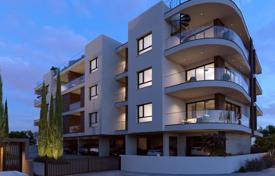 2 odalılar çatı dairesi 105 m² Mesa Geitonia'da, Kıbrıs. 477,000 €