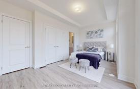 7 odalılar konak North York'da, Kanada. 894,000 €