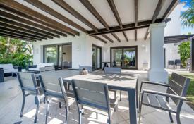 9 odalılar villa 550 m² Marbella'da, İspanya. 2,650,000 €