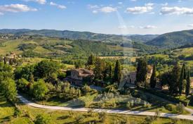 7 odalılar villa 720 m² Siena'da, İtalya. 2,950,000 €