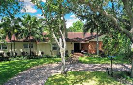 Villa – Miami, Florida, Amerika Birleşik Devletleri. $1,099,000
