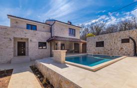 4 odalılar şehir içinde müstakil ev 197 m² Primorje-Gorski Kotar County'da, Hırvatistan. 955,000 €