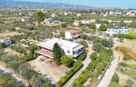 4 odalılar şehir içinde müstakil ev 373 m² Korinthia'da, Yunanistan. 320,000 €