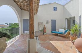 8 odalılar villa Grimaud'da, Fransa. 13,000 € haftalık