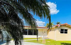 3 odalılar şehir içinde müstakil ev 179 m² Florida'da, Amerika Birleşik Devletleri. $650,000