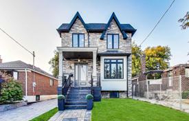 Şehir içinde müstakil ev – East York, Toronto, Ontario,  Kanada. C$1,950,000