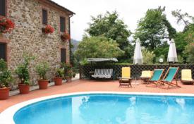 Villa – Camaiore, Toskana, İtalya. 690,000 €