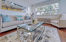 6 odalılar şehir içinde müstakil ev North York'da, Kanada. C$1,927,000
