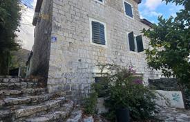 4 odalılar şehir içinde müstakil ev 185 m² Kamenari'de, Karadağ. 320,000 €