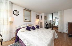 1 odalılar daire North York'da, Kanada. C$869,000