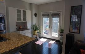 9 odalılar şehir içinde müstakil ev East York'da, Kanada. C$2,263,000