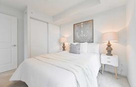 6 odalılar daire Scarborough'da, Kanada. C$853,000