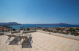2 odalılar çatı dairesi Plaka (Chania)'da, Yunanistan. 275,000 €