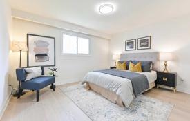 14 odalılar şehir içinde müstakil ev Scarborough'da, Kanada. C$1,469,000