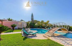 4 odalılar villa 327 m² Coral Bay'da, Kıbrıs. 1,500,000 €