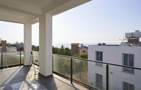 4 odalılar yeni binada daireler 240 m² Girne'de, Kıbrıs. 828,000 €