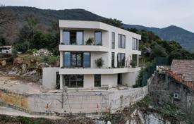 4 odalılar villa 400 m² Tivat city'da, Karadağ. 2,700,000 €