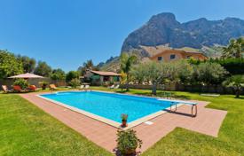 Yazlık ev – Cinisi, Sicilya, İtalya. 3,060 € haftalık