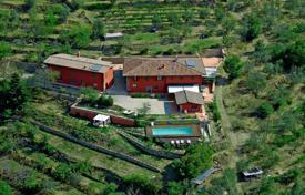 25 odalılar köşk 511 m² Arezzo'da, İtalya. 1,300,000 €