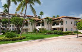 Daire – Fisher Island Drive, Miami sahili, Florida,  Amerika Birleşik Devletleri. $1,895,000