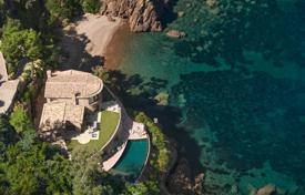 9 odalılar villa Théoule-sur-Mer'de, Fransa. 37,000 € haftalık