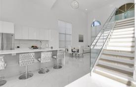 4 odalılar şehir içinde müstakil ev 233 m² Homestead'da, Amerika Birleşik Devletleri. $675,000