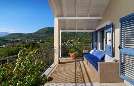 3 odalılar villa 158 m² Tivat city'da, Karadağ. 550,000 €